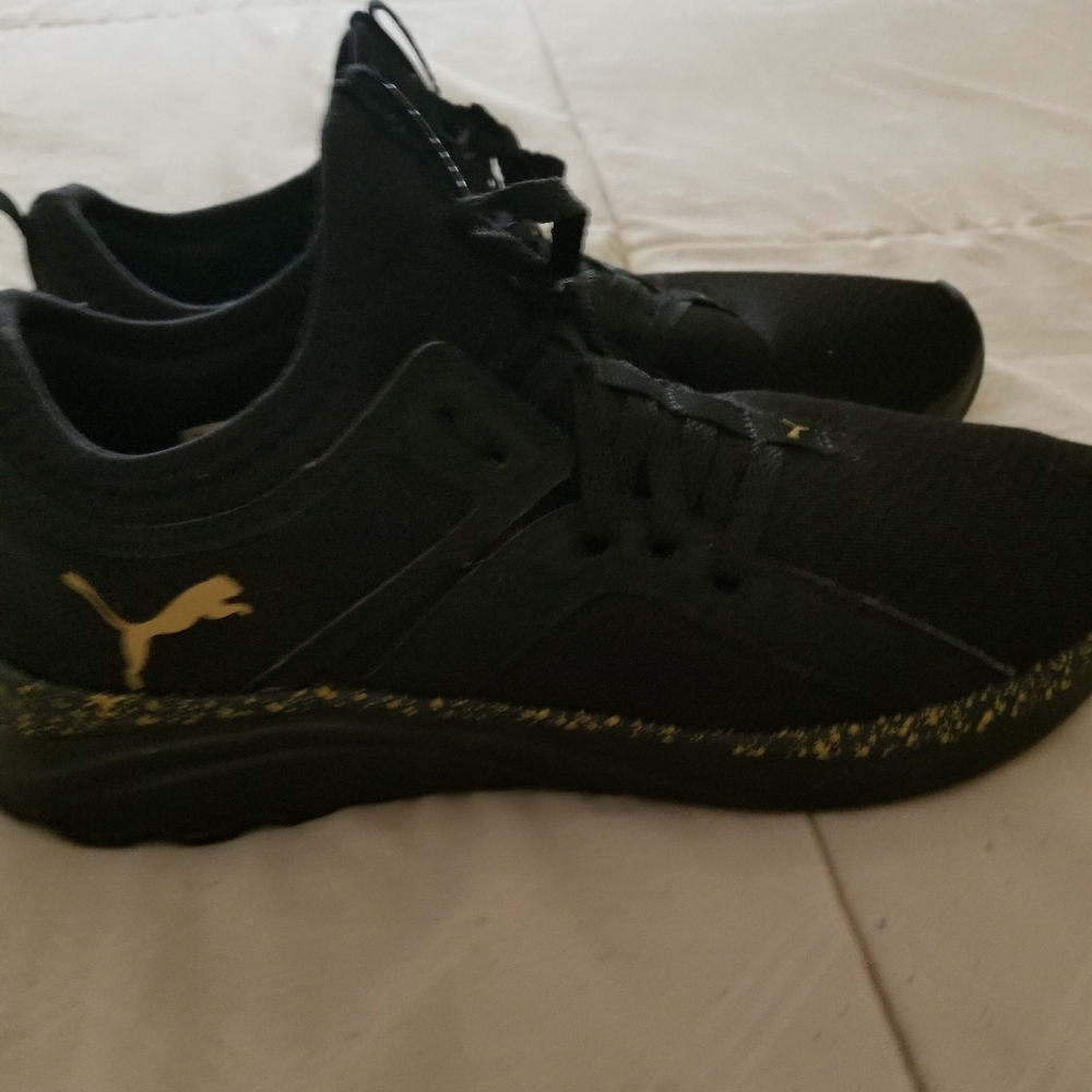 Puma Tennis Shoes Size 10